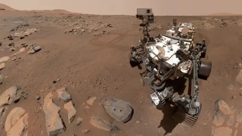 Mars Reveals Organic Secrets in Ancient Rock Samples