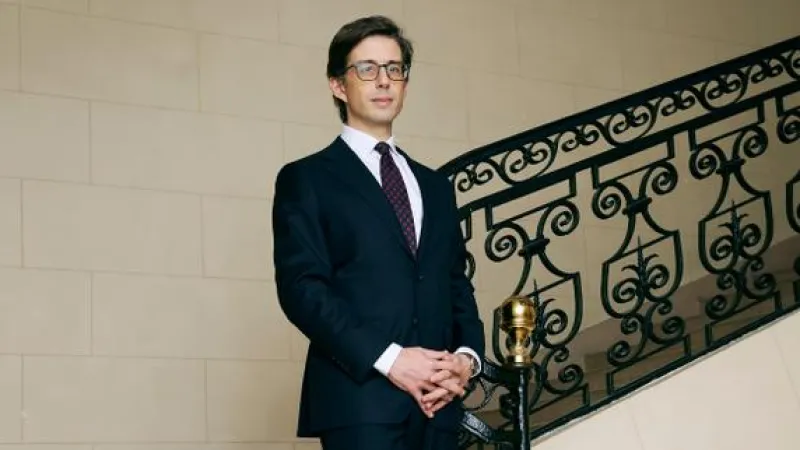 Sciences Po Director Faces Faculty Rebellion Over Governance, Student Protests