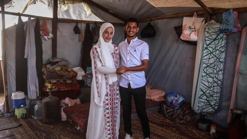 Resilience in Rubble: Gaza Youth Marry in Refugee Tents
