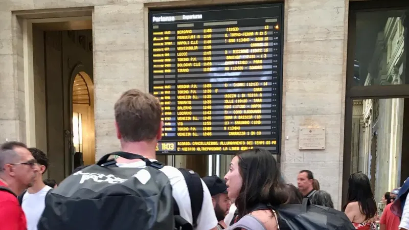 Technical Fault Cripples Milan Central, Trains Face One-Hour Delays