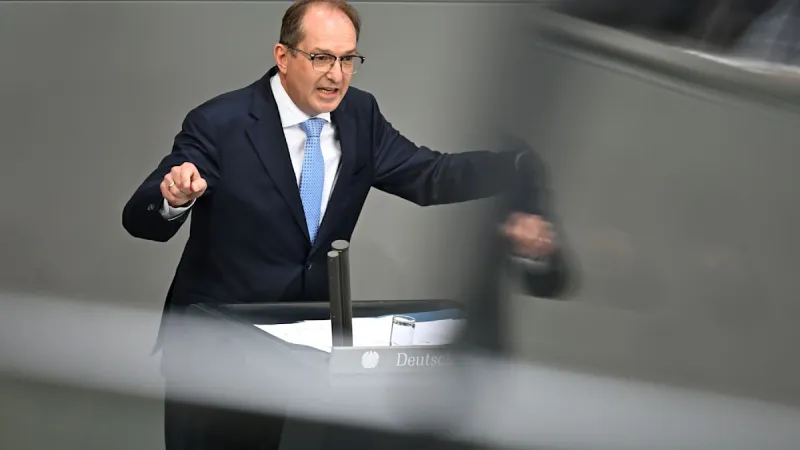 Dobrindt: Germany Faces Acute Terror Threat, Attacks Possible