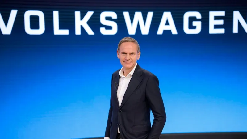 VW Chief Rejects Plant Closures, Prioritizes Intelligent Solutions