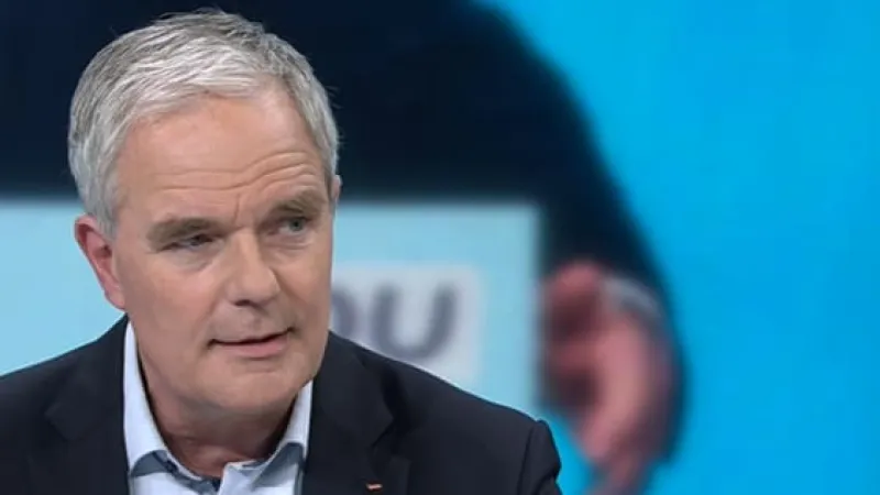 Berlin Mayor Wegner Under Fire: Allies See Personal Scores Settled