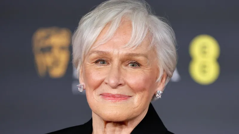 Hollywood Icons Glenn Close, Ridley Scott Earn Career Oscars