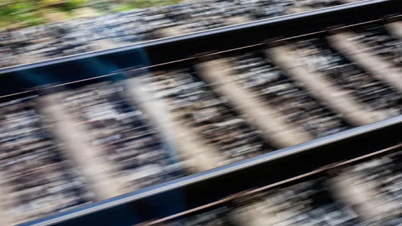 Youth Vandalism Endangers Rail Traffic Near Halle-Ammendorf