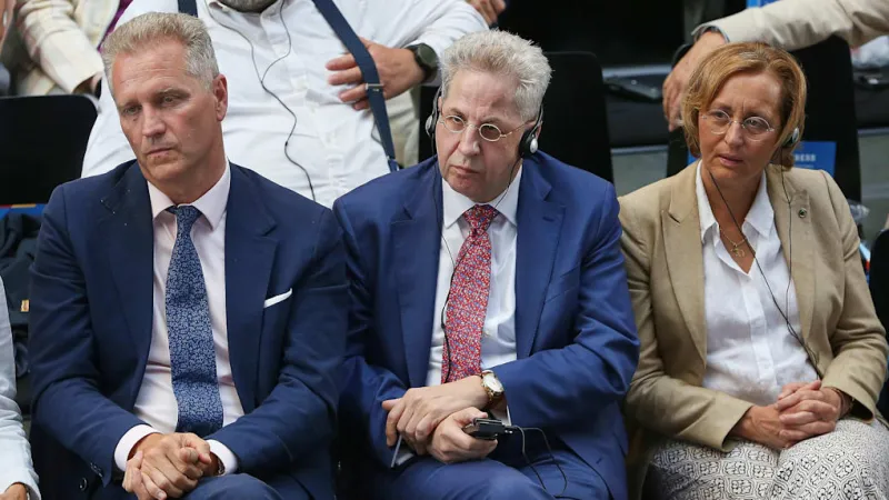 Maaßen Taunts German Intelligence, Addresses Agents at AfD Congress
