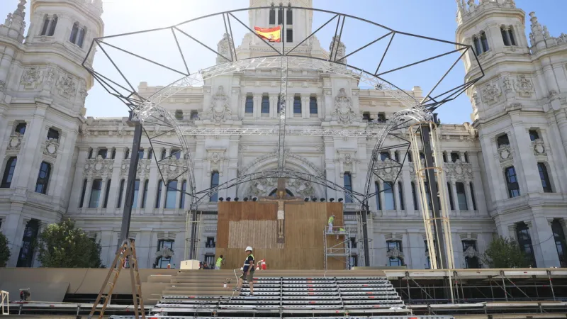 Pope Leone XIV Confronts Abuse Crisis in Madrid; Sanchez Under Fire