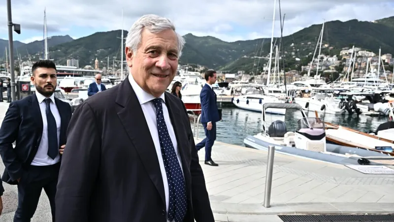 Tajani: Italian Banks Robust; Intesa CEO Eyes MPS Wealth Powerhouse