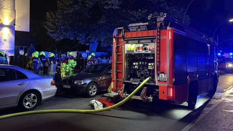 Berlin Refugee Shelter Blaze Forces Hundreds from Homes