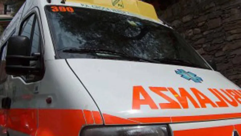 Tragedy Strikes Mesagne: Construction Collapse Kills One, Injures Worker
