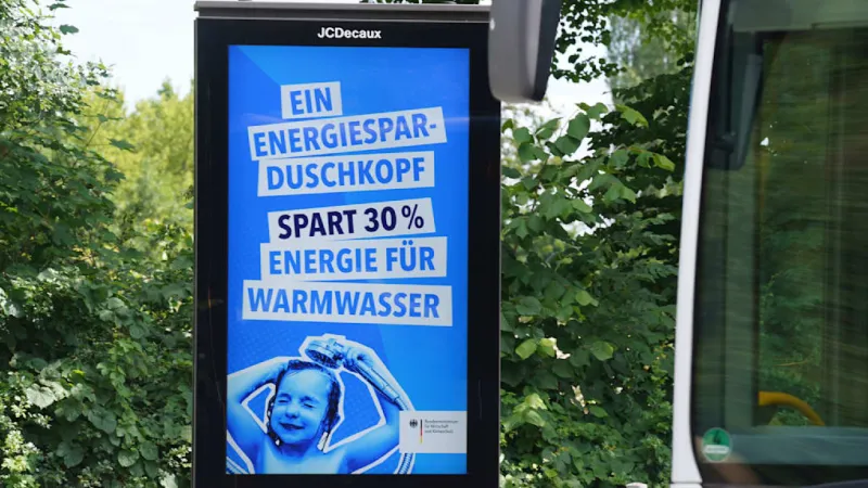 Hamburg Revolutionizes Urban Advertising with Digital Screens, New Shelters