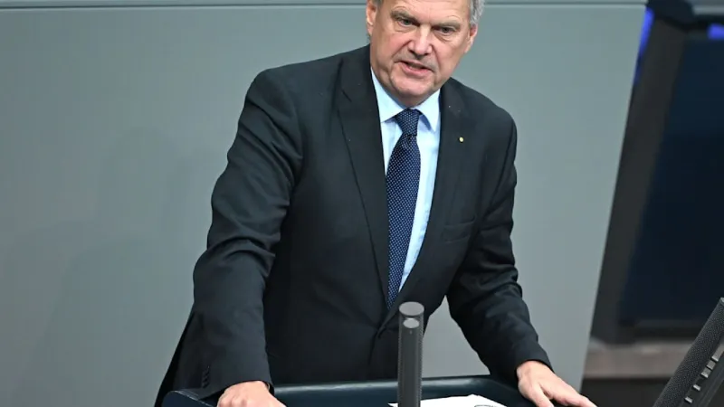 Güntzler Rejects Merz Offer, Deepening CDU Reshuffle Crisis