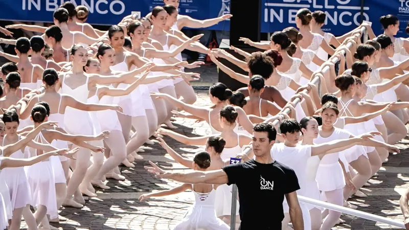 Roberto Bolle Leads Historic Mass Ballet Barre in Turin Square