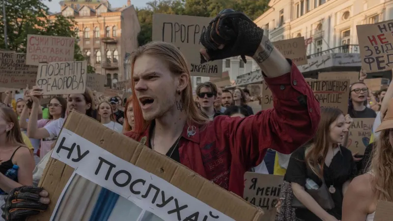 Kyiv Erupts: Thousands Protest Defense Minister's Ouster Amidst War