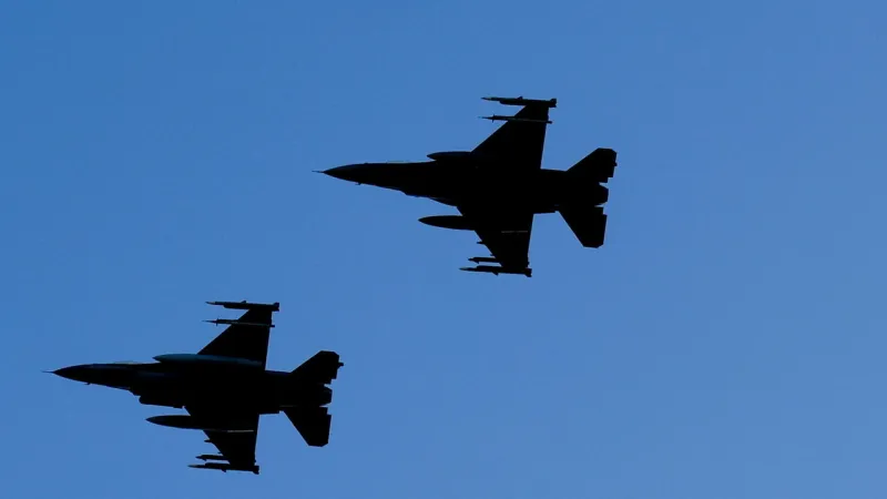 US Aircraft Intercepts Iranian Threats Amid Hormuz Strait Tensions