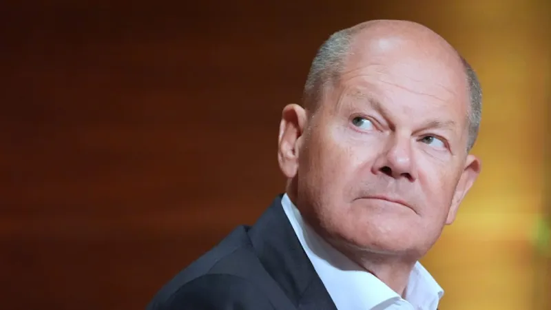 Scholz Recounts Immediate 9/11 Response As Hamburgs Interior Senator