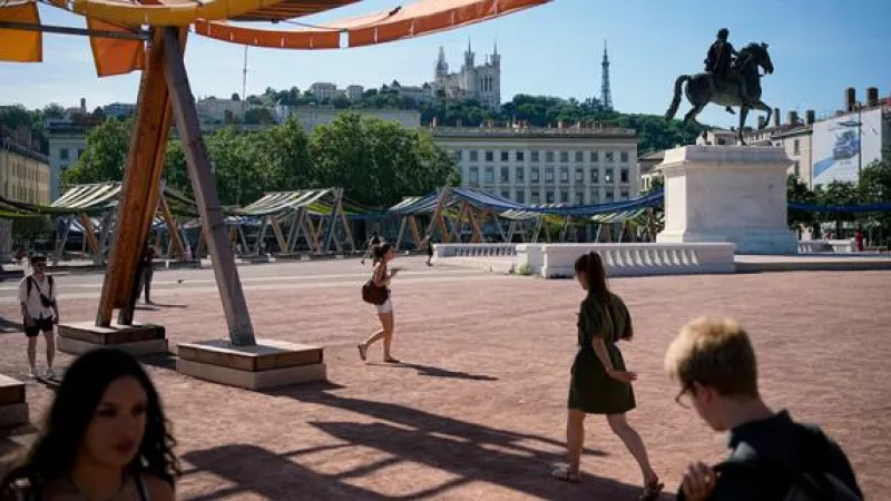 France Braces for Escalating Heatwave; Temperatures Soar Towards 40C