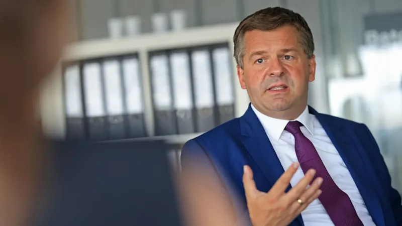 Saxony-Anhalt Premier: AfD Reduces State to "Experiment" Without Solutions