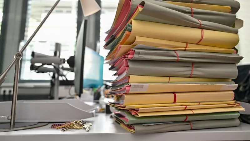 AI Unleashes Deluge of Legal Filings, Overwhelming Authorities