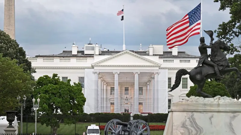 Trump White House Curbs Access for Major News Outlets