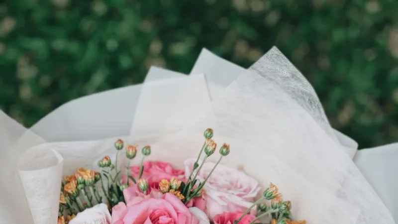 Hi-Tech Unlocks Extinct Floral Aromas, Transforms Perfume Industry