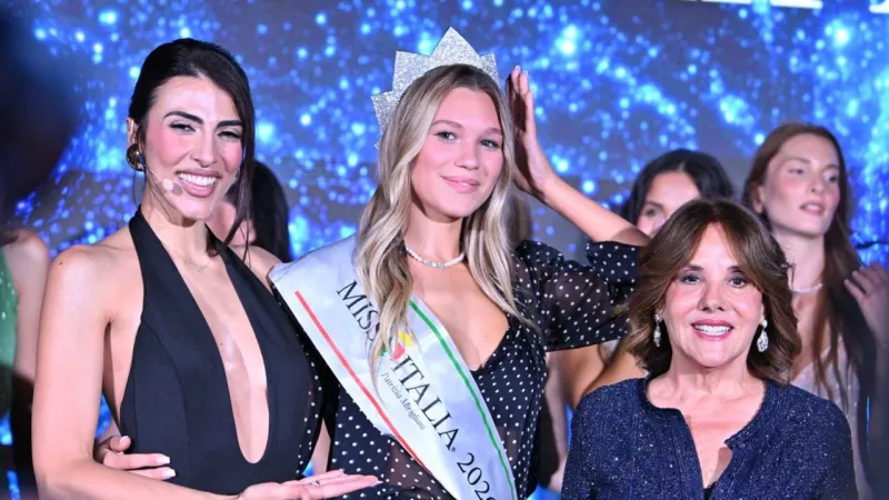 Savona's Sarah Rizea, Synchronized Swimmer, Crowned Miss Italia 2026