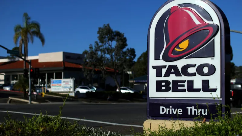 Taco Bell Pulls Lettuce After Cyclospora Outbreak Sickens 1,600 Nationwide