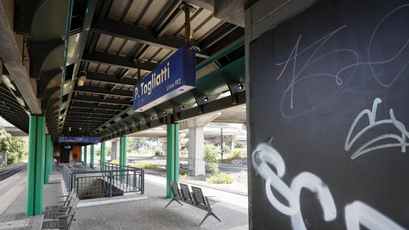 Rome Man Dies Defending Friend in Brutal Station Screwdriver Attack