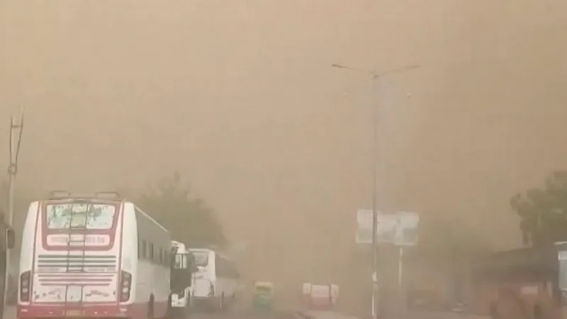 Massive Sandstorm Blinds Rajasthan, Thunderstorm Warnings Issued
