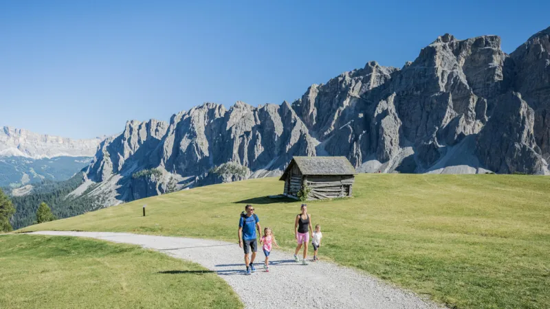 Ferragosto Heatwave Drives 1.6 Million Tourists to Italian Mountains