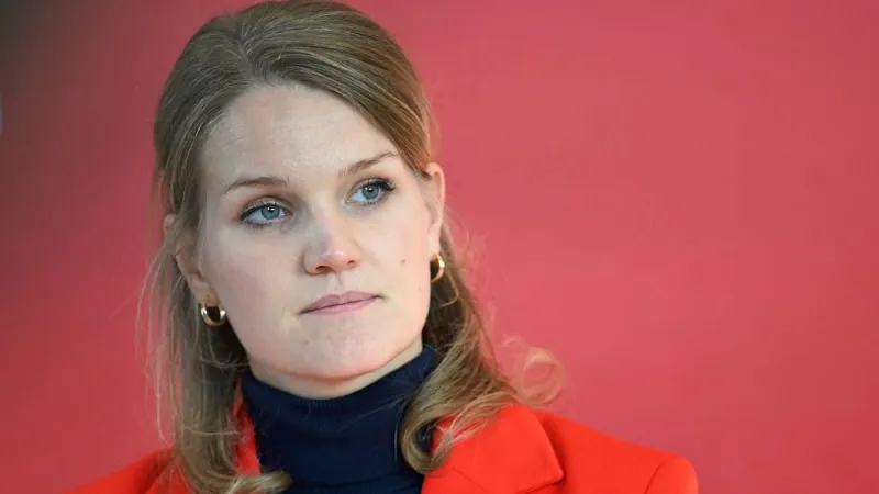 SPD Politician Slams "Historically Blind" Critics of German Intelligence Reform