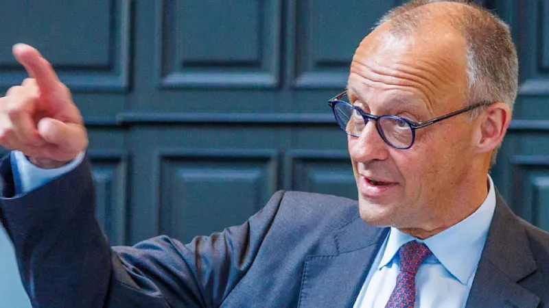 Chancellor Merz Invokes Merkel to Rally Ailing CDU in Mecklenburg-Vorpommern