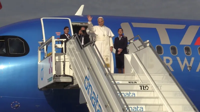 Pope Leone XIV Departs for Spain on Pivotal Apostolic Mission