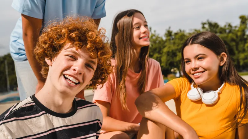 Summer Screen Time: Psychologist Offers 4 Keys for Teen Digital Balance