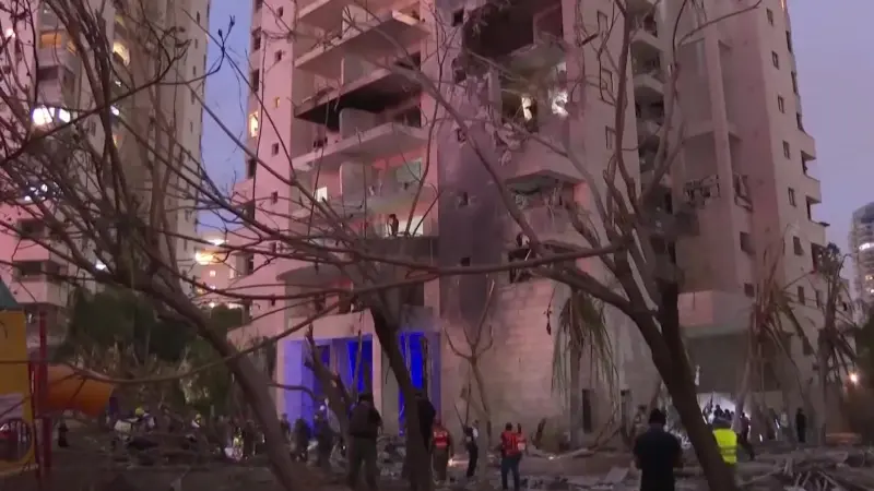 Two Iranian Strikes Injure Scores Near Israeli Nuclear Center