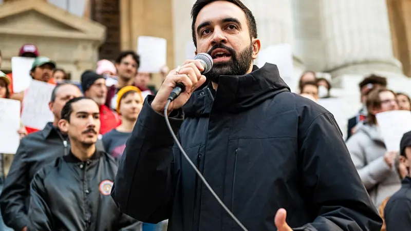 Mamdani's First 100 Days Reshape NYC Governance with Unique Star Power