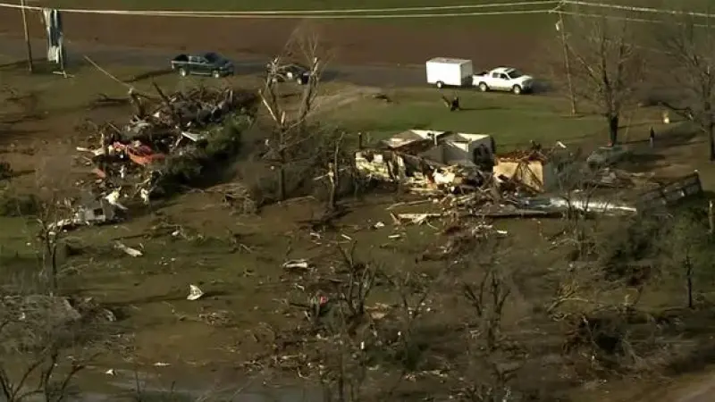 US Braces for Unprecedented Triple-Threat Megastorm: Snow, Wind, and Thunder Forecast