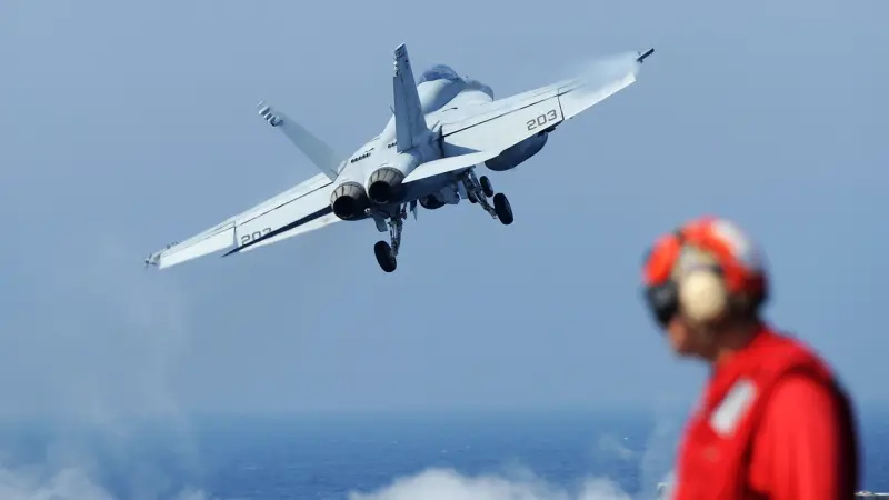 US Military Ready for Iran Fighting: Diplomacy at Brink
