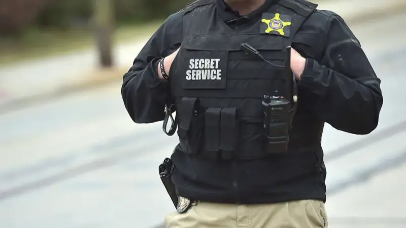 Secret Service Agent Placed on Leave Amid Public Indecency Allegations